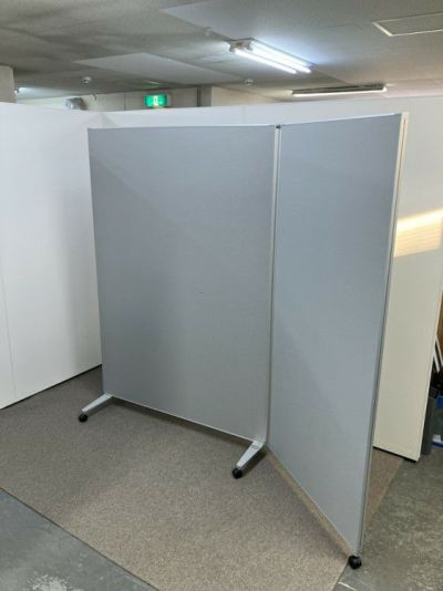 オカムラ4W64シリーズ 2連自立パーテーション 商品画像1