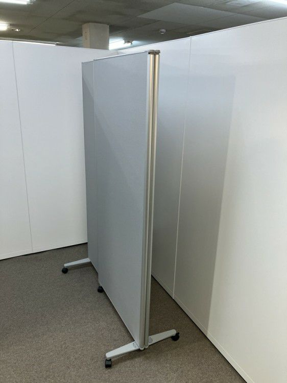 オカムラ4W64シリーズ 2連自立パーテーション 商品画像4