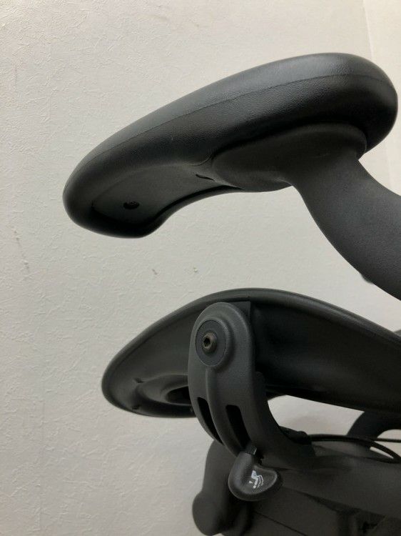 HermanMiller（ハーマンミラー）アーロンチェア 固定肘付アーロンチェア 商品画像13