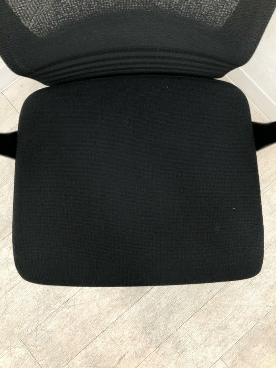 オカムラfeego(フィーゴ)チェア 固定肘付フィーゴメッシュチェア 商品画像8