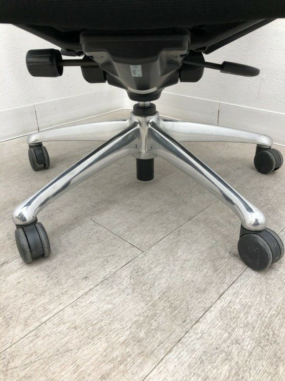 オカムラfeego(フィーゴ)チェア 固定肘付フィーゴメッシュチェア 商品画像18