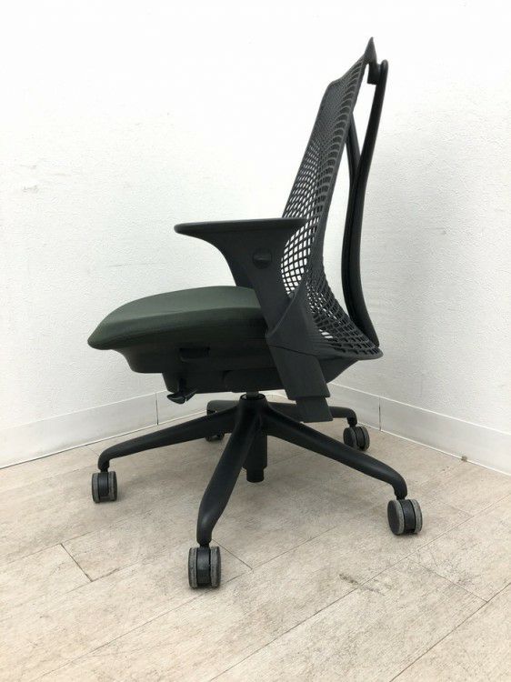 HermanMiller（ハーマンミラー）SAYL Chair(セイルチェア)シリーズ 可動肘付セイルチェア 商品画像4