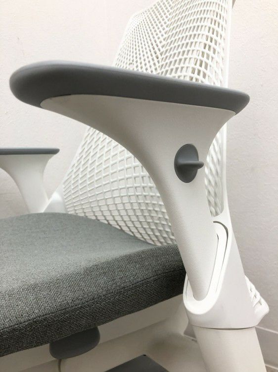 HermanMiller（ハーマンミラー）SAYL Chair(セイルチェア)シリーズ 可動肘付セイルチェア 商品画像15