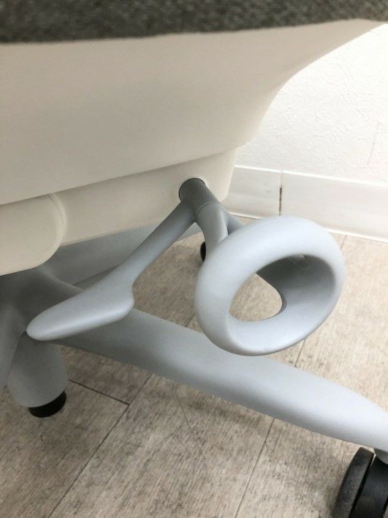 HermanMiller（ハーマンミラー）SAYL Chair(セイルチェア)シリーズ 可動肘付セイルチェア 商品画像19