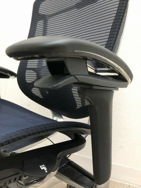 オカムラContessa seconda(コンテッサセコンダ)シリーズ 可動肘付コンテッサセコンダチェア 商品画像18