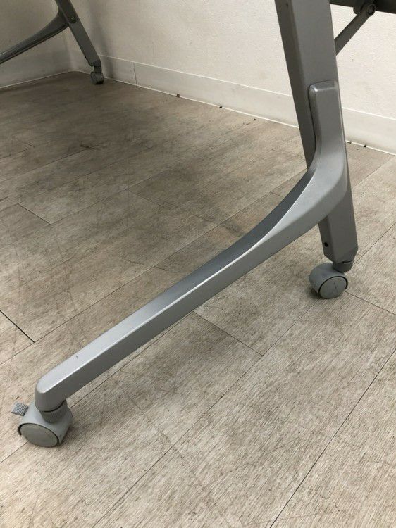 オカムラカルドーシリーズ 1800サイドスタックテーブル 商品画像13