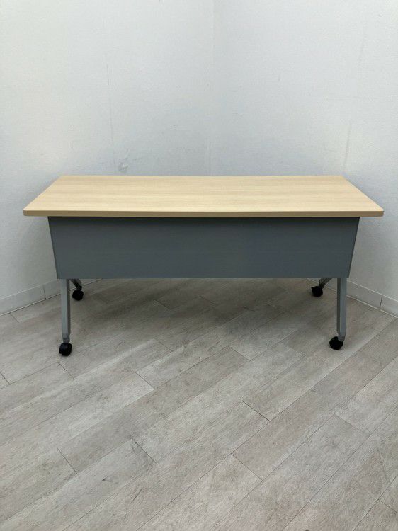 オカムラFLAPTOR(フラプター)シリーズ 1500平行スタックテーブル 商品画像2