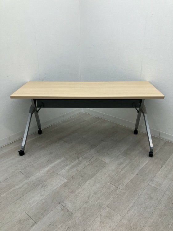 オカムラFLAPTOR(フラプター)シリーズ 1500平行スタックテーブル 商品画像4