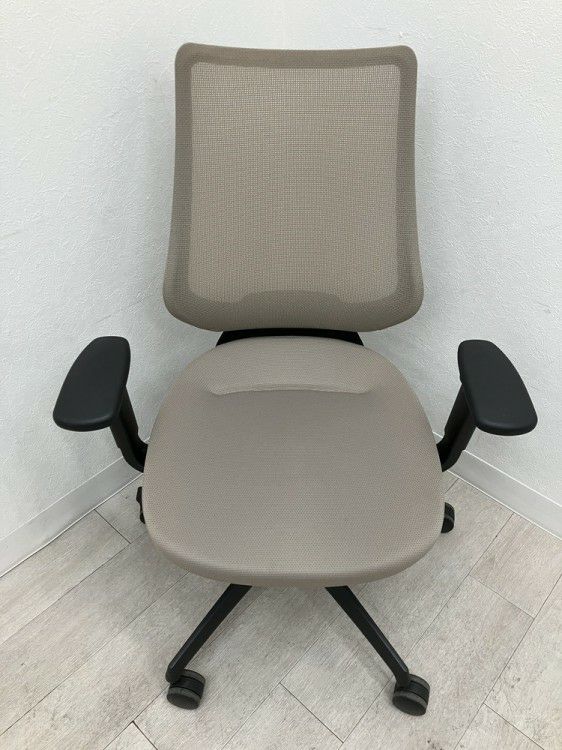 コクヨing(イング)チェア 可動肘付イングチェア 商品画像6