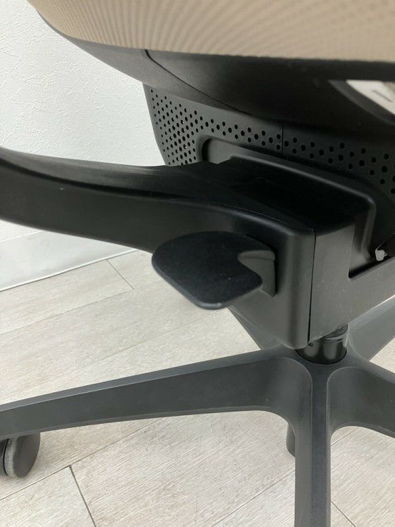 コクヨing(イング)チェア 可動肘付イングチェア 商品画像15