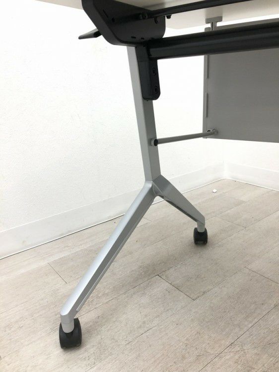 コクヨLeafline(リーフライン)シリーズ 1800平行スタックテーブル 商品画像15