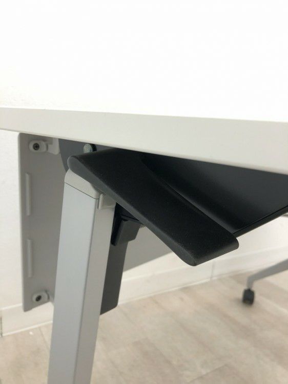 コクヨLeafline(リーフライン)シリーズ 1200平行スタックテーブル 商品画像12