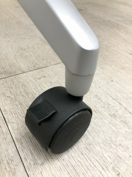 コクヨLeafline(リーフライン)シリーズ 1200平行スタックテーブル 商品画像16