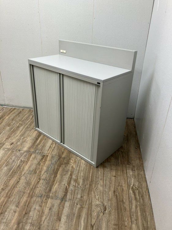 ウチダ（内田洋行）ジャバラ扉付食器棚 商品画像2