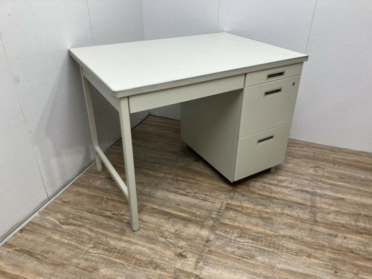 トヨスチール5号片袖デスク 商品画像2