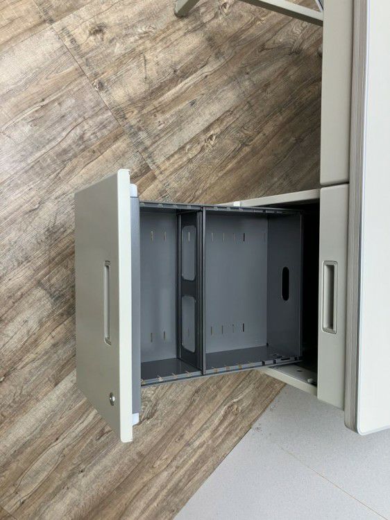 トヨスチール5号片袖デスク 商品画像5