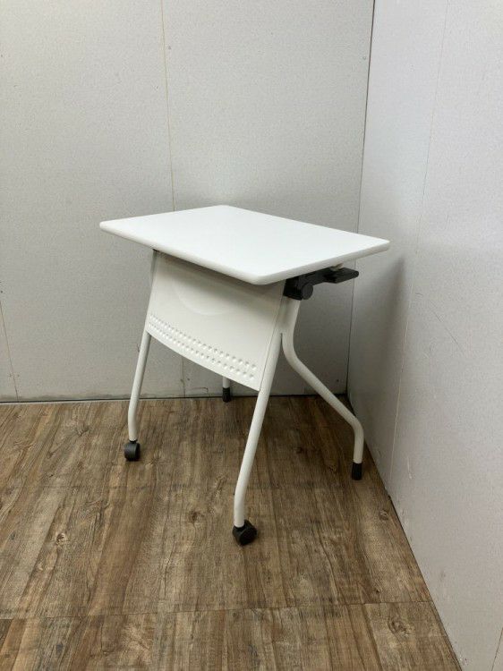 ホウトク650サイドスタックテーブル 商品画像1