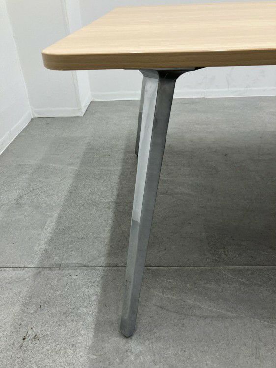 ウチダ（内田洋行）レムナ（LEMNA）シリーズ 4000ミーティングテーブル 商品画像3