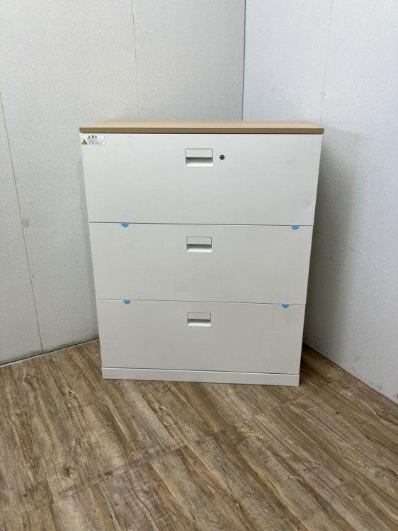 イトーキeSキャビネット(エスキャビネット)シリーズ 天板付3段ラテラル書庫 商品画像1