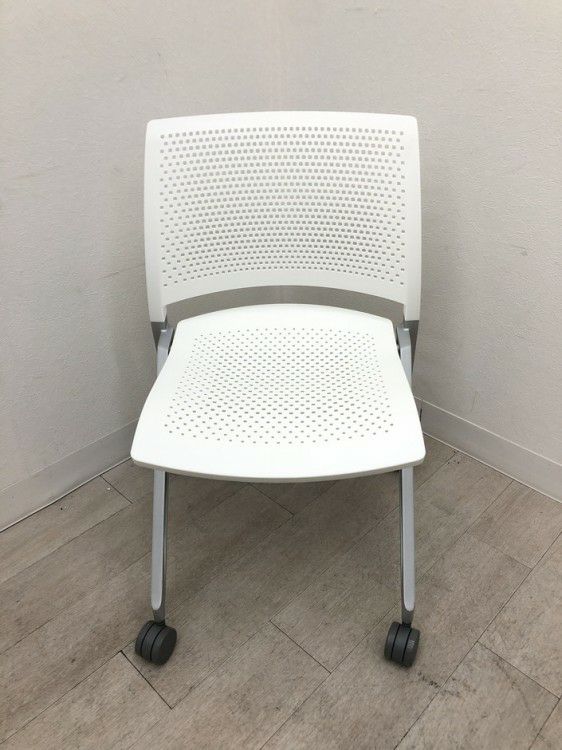 コクヨスプラインシリーズ ネスティングチェア 商品画像2