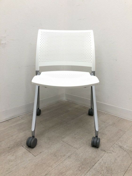 コクヨスプラインシリーズ ネスティングチェア 商品画像3