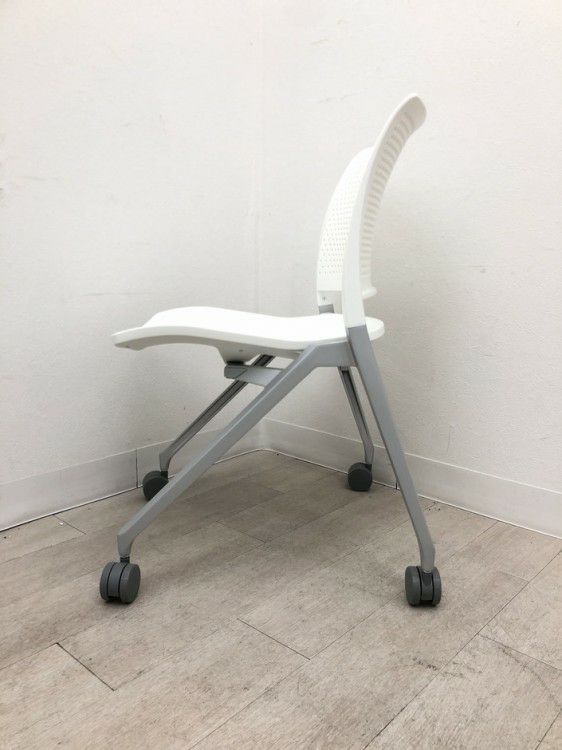 コクヨスプラインシリーズ ネスティングチェア 商品画像4