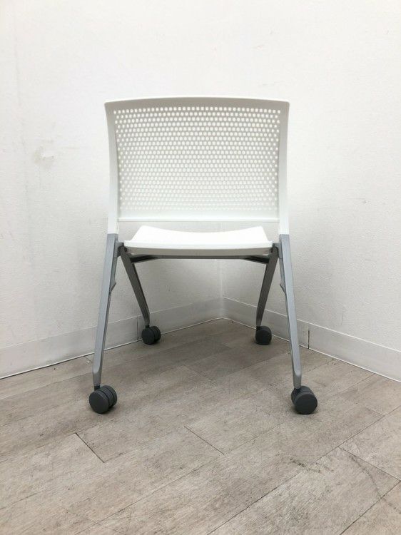 コクヨスプラインシリーズ ネスティングチェア 商品画像5