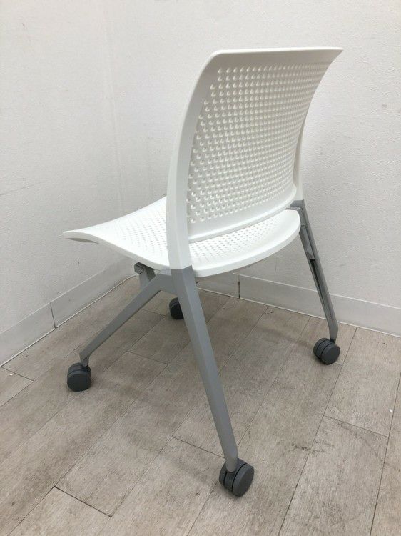 コクヨスプラインシリーズ ネスティングチェア 商品画像16