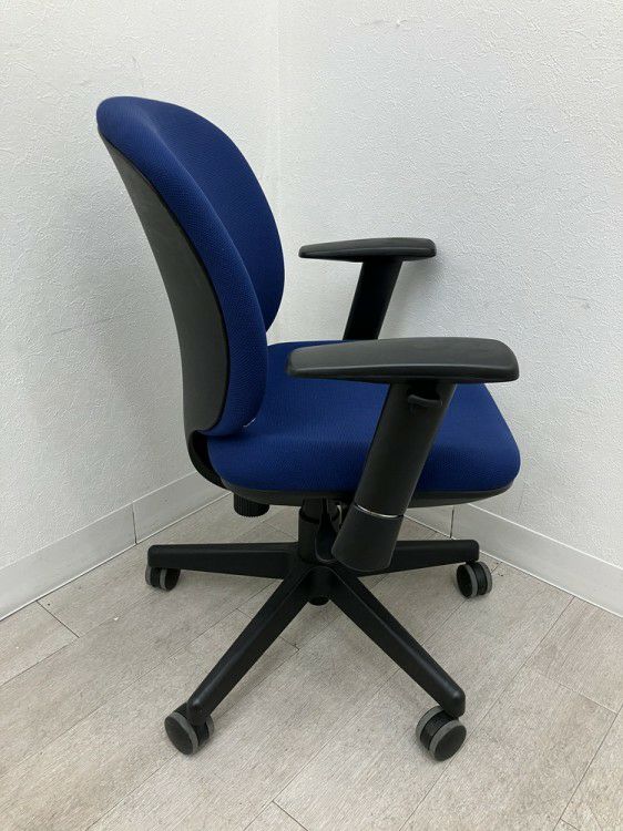 プラスプリセアシリーズ 可動肘付プリセアチェア 商品画像3