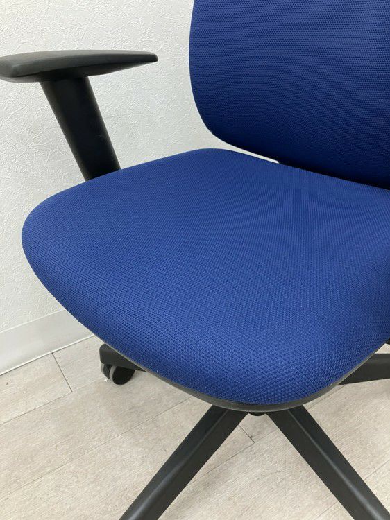 プラスプリセアシリーズ 可動肘付プリセアチェア 商品画像8