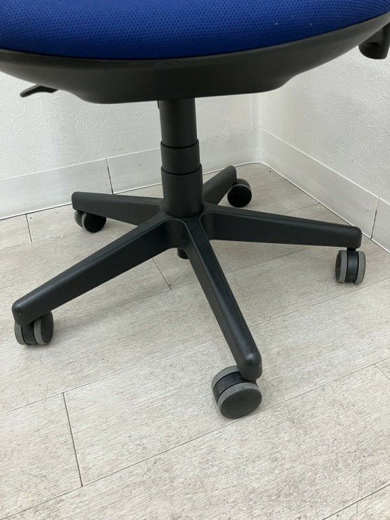 プラスプリセアシリーズ 可動肘付プリセアチェア 商品画像12