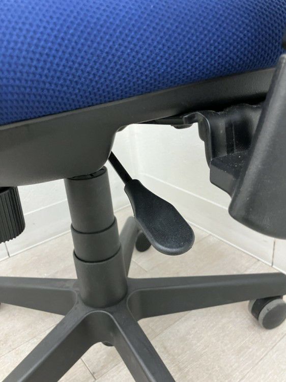 プラスプリセアシリーズ 可動肘付プリセアチェア 商品画像14