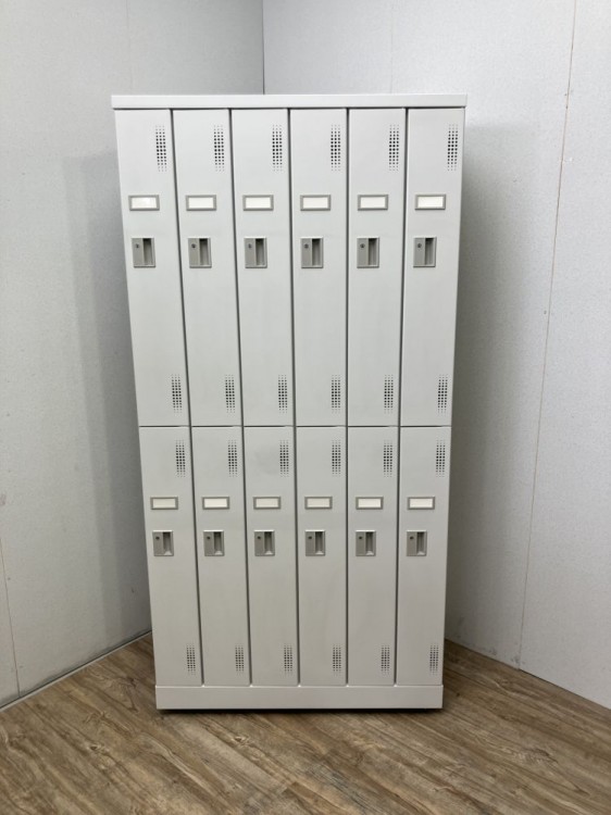 12人用ロッカー　豊国工業　ULK-S12SN　リユース品　価格　38,500円　値下げしました！ 豊国工業 12人用ロッカー ULK-S12SN | 無限堂ネットショップ