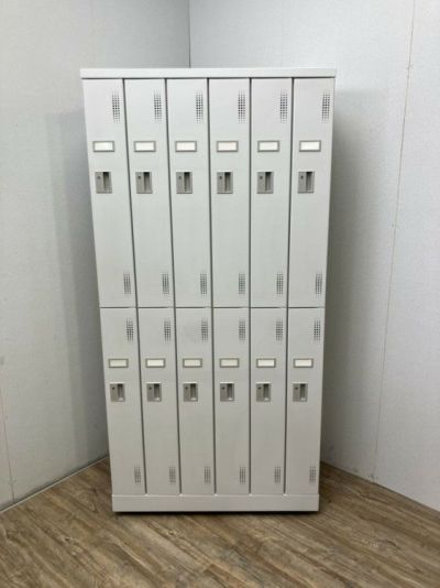 豊国工業12人用ロッカー 商品画像1
