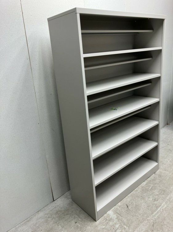 イトーキ24人用オープンシューズロッカー 商品画像2