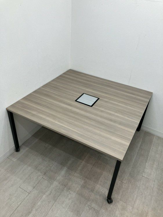 オカムラAption Free(アプションフリー)シリーズ 1400ミーティングテーブル 商品画像3