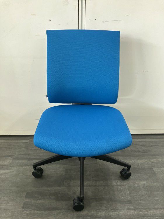 コクヨWizard4(ウィザード4)シリーズ ウィザード4チェア 商品画像2