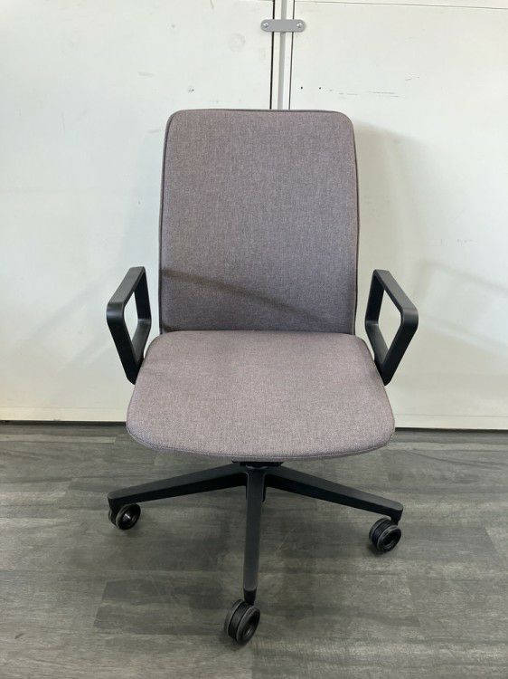 コクヨファブレ(FABRE) シリーズ 固定肘付ファブレチェア 商品画像2