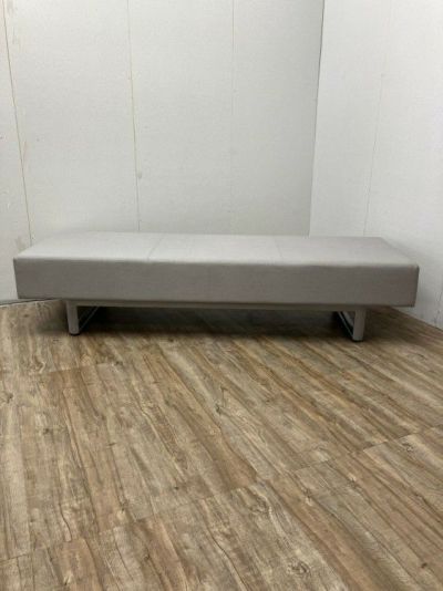 オリバー1790ロビーソファ 商品画像1