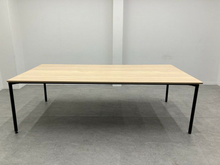 イトーキActiveField(アクティブフィールド)シリーズ 2400ミーティングテーブル 商品画像2