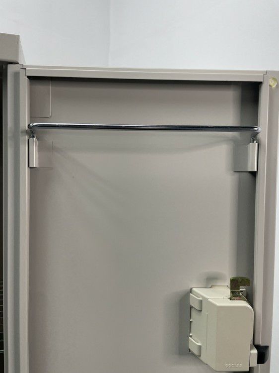 オカムラKZ-シリーズ 9人用ロッカー 商品画像9