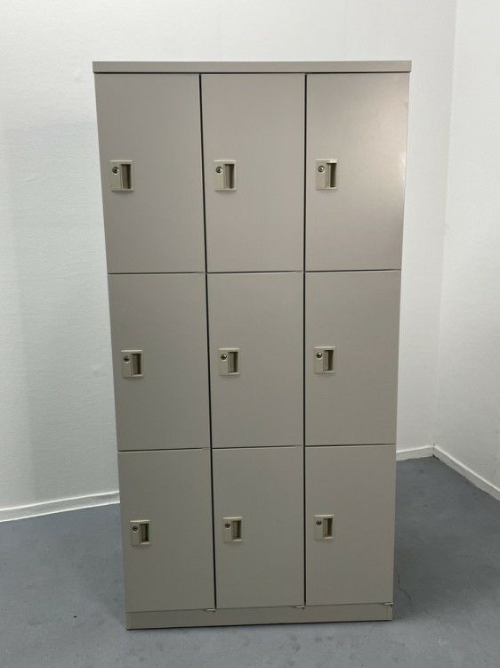 オカムラKZ-シリーズ 9人用ロッカー 商品画像2