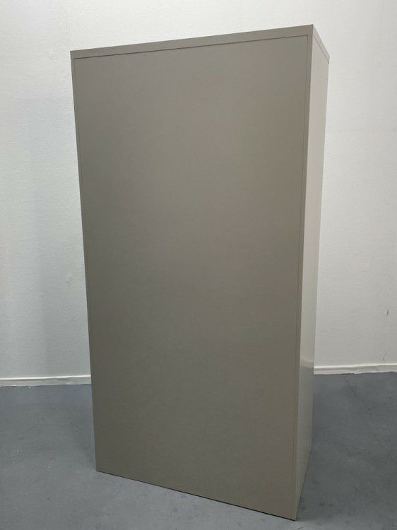 オカムラKZ-シリーズ 9人用ロッカー 商品画像3