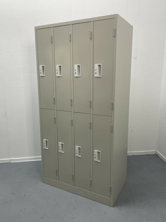 ムゲンドウ8人用ロッカー 商品画像1
