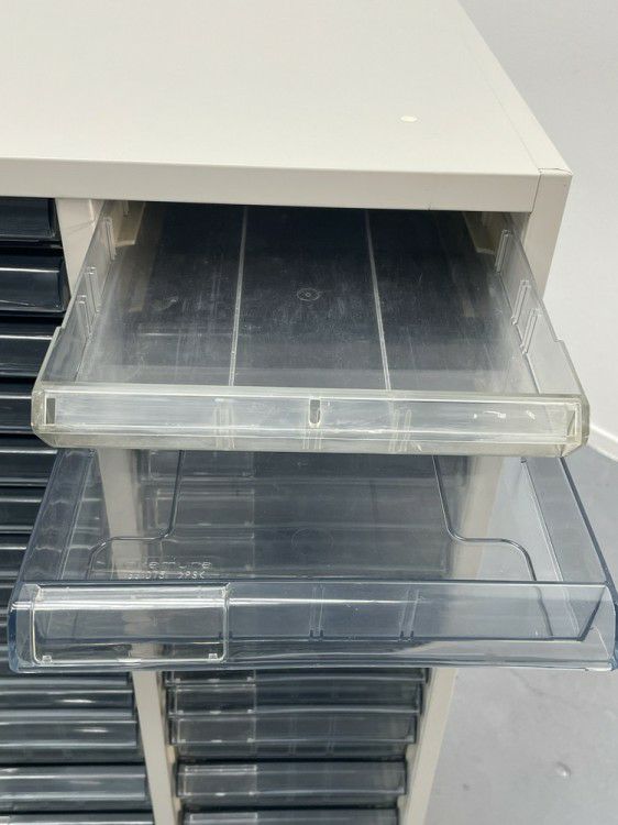 オカムラSAシリーズ クリアトレーキャビネット 商品画像9