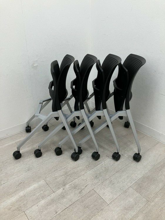 コクヨスプラインシリーズ ネスティングチェア4脚セット 商品画像3