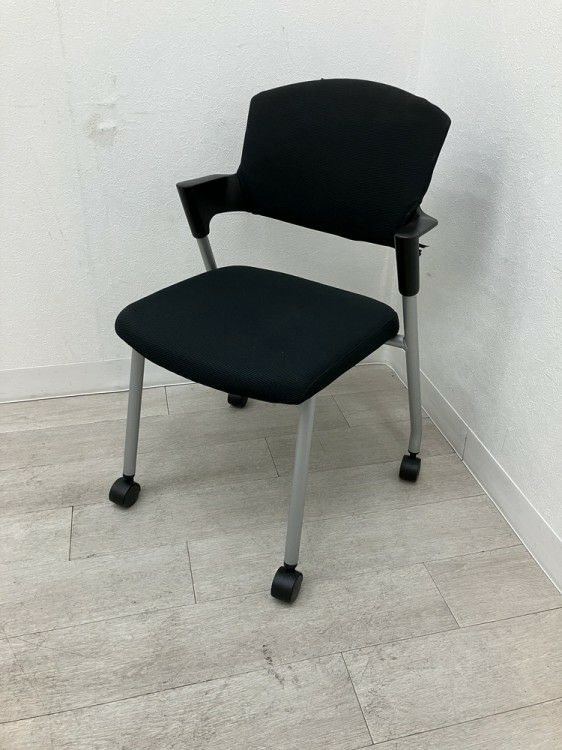 コクヨプロッティシリーズ スタッキングチェア6脚セット 商品画像4