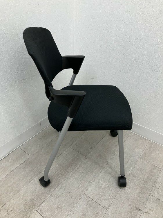 コクヨプロッティシリーズ スタッキングチェア6脚セット 商品画像6