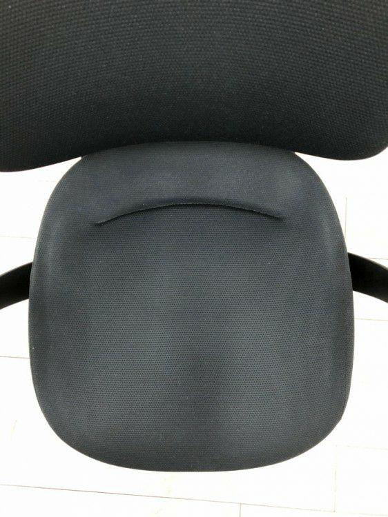 コクヨing(イング)チェア 固定肘付イングチェア 商品画像8