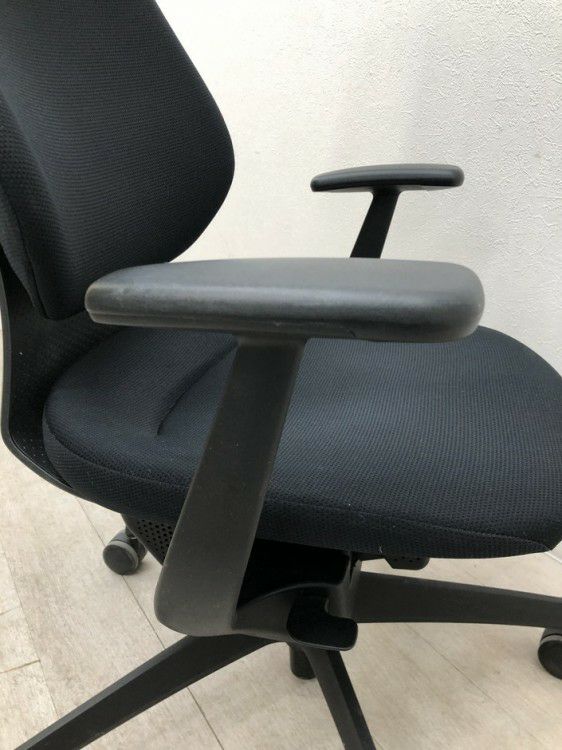 コクヨing(イング)チェア 固定肘付イングチェア 商品画像13